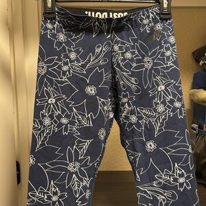Nike blue flower leggings